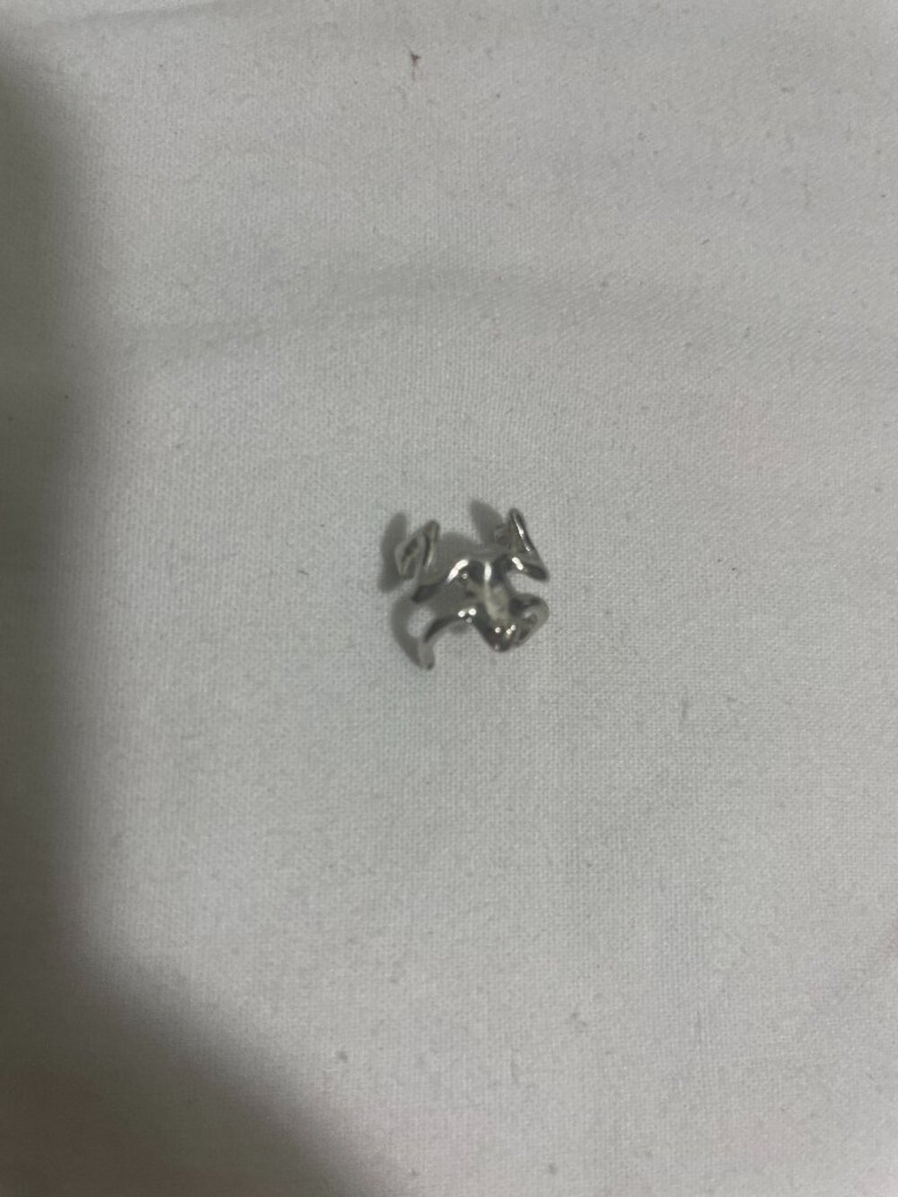 Small Silver Tone Frog Miniature Figurine Jewelry Craft Embellishment 5/8”
